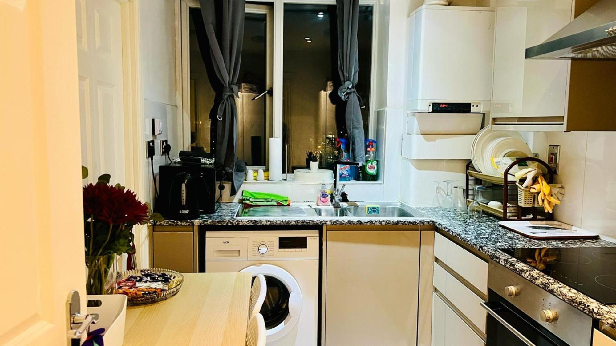 City View Sunset Luxurious Apartment In London Zone-1 Including One Family Twin Room With Its Own Stunning Private Terrace Londres Exterior foto