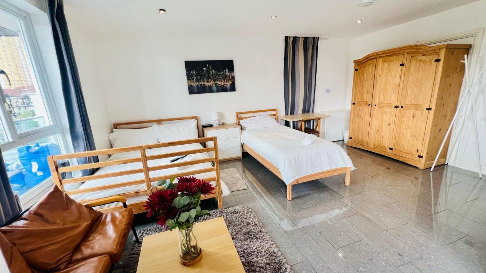 City View Sunset Luxurious Apartment In London Zone-1 Including One Family Twin Room With Its Own Stunning Private Terrace Londres Exterior foto
