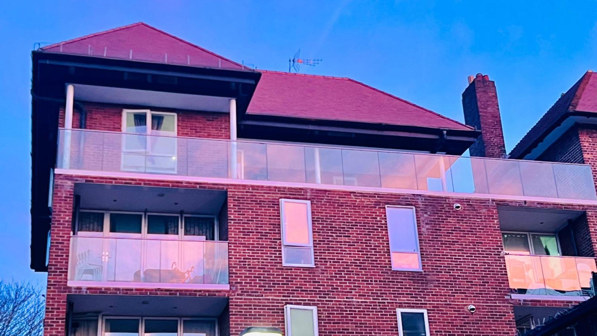 City View Sunset Luxurious Apartment In London Zone-1 Including One Family Twin Room With Its Own Stunning Private Terrace Londres Exterior foto